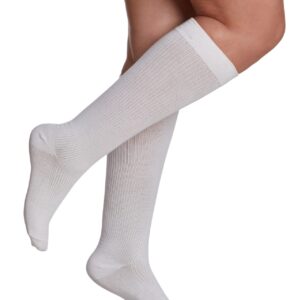 Sigvaris 15-20mmHg OTC: Casual Cotton Compression Socks for Women Colour White